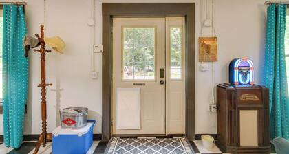 Killen Vacation Rental: Walk to Wilson Lake!
