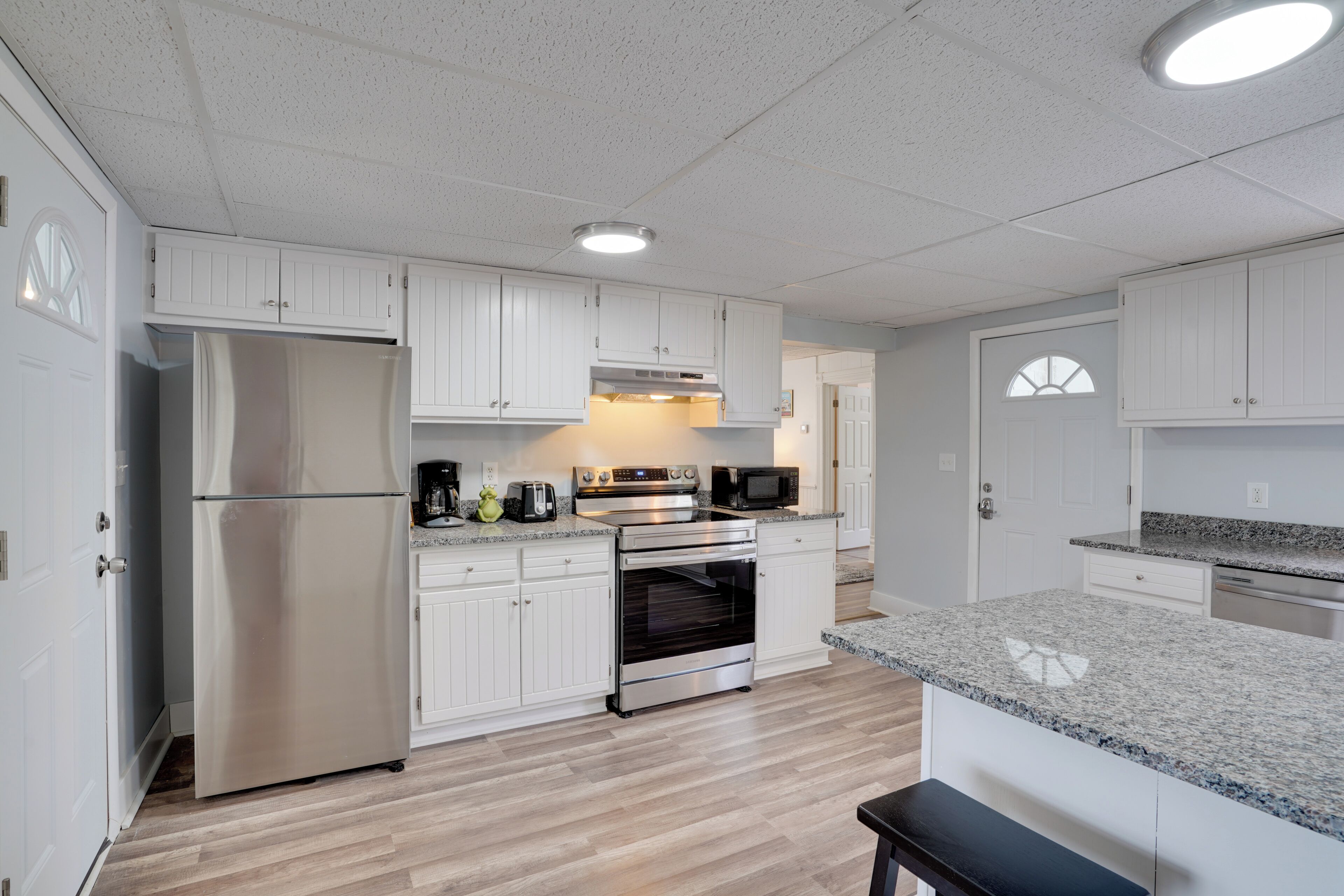 المنشأة من الداخل