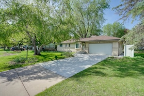 Exterior - Cozy Minneapolis Home w/ Air Hockey, Near Downtown (Golden Valley)