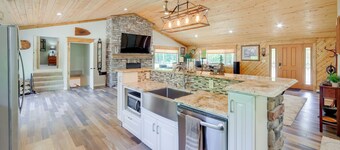 Champion Vacation Rental With Fire Pit!