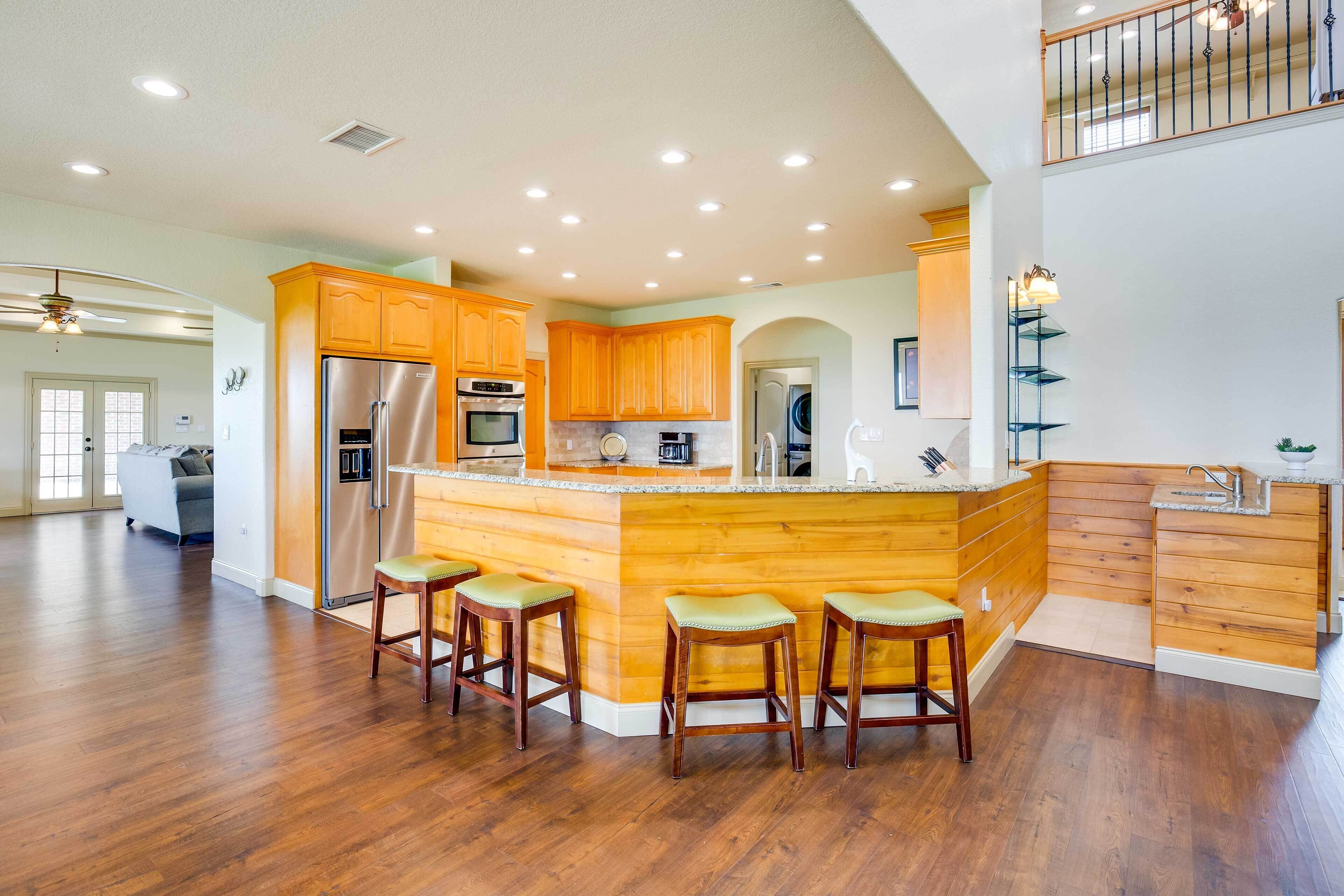 House (4 Bedrooms) | Interior