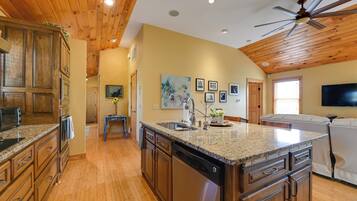 House (1 Bedroom) | Interior