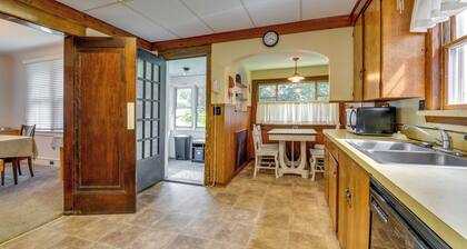 8 Mi to Elk Mountain Ski Resort: Clifford Home!