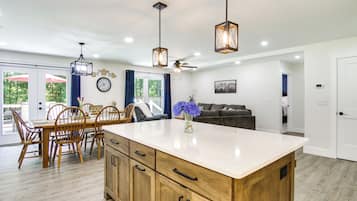 Cottage (3 Bedrooms) | Interior