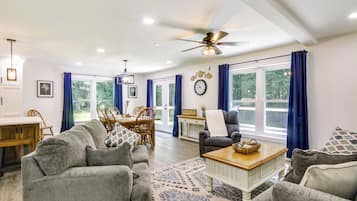 Cottage (3 Bedrooms) | Interior