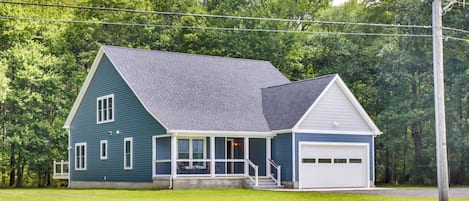 Cottage (3 Bedrooms) | Front of property