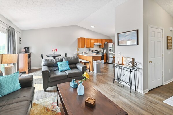 House (3 Bedrooms) | Interior - Corinth Getaway w/ Deck ~ 11 Mi to Ark Encounter! (Corinth)