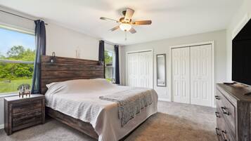 House (2 Bedrooms) | 2 bedrooms, bed sheets