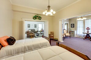 Apartment (3 Bedrooms) | 3 bedrooms, iron/ironing board, bed sheets - Paris Vacation Rental ~ 15 Mi to Mount Magazine! (Paris)