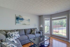 House (3 Bedrooms) | Interior - Tennessee Vacation Rental w/ Balcony! (Lexington)