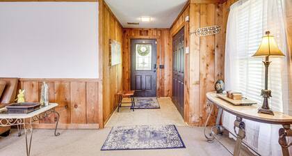 6 Mi to Scottsboro: Pet-friendly Cabin Apt