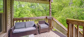 6 Mi to Scottsboro: Pet-friendly Cabin Apt