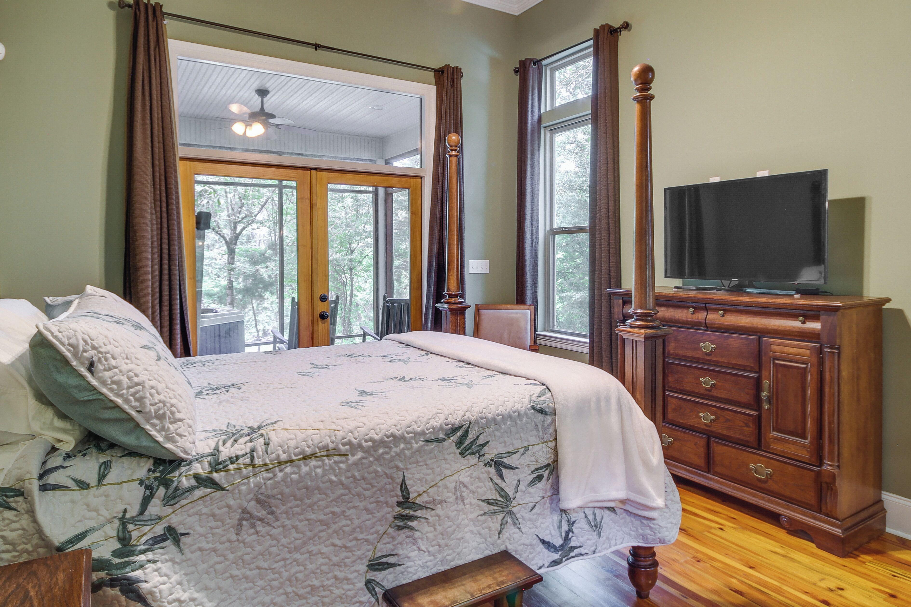 Cottage (2 Bedrooms) | Interior