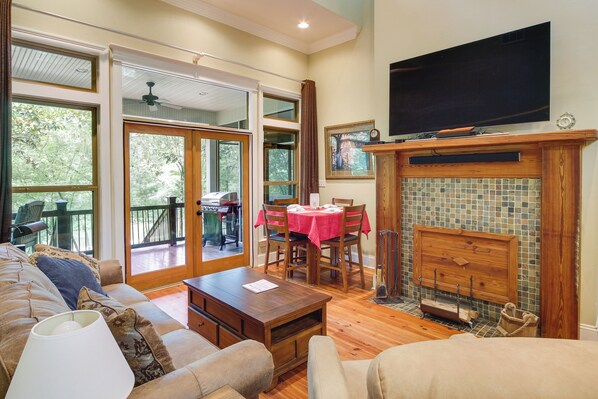 Cottage (2 Bedrooms) | Interior