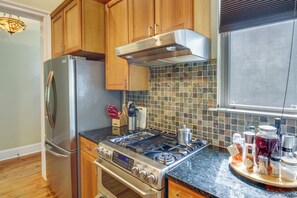 Cottage (2 Bedrooms) | Interior