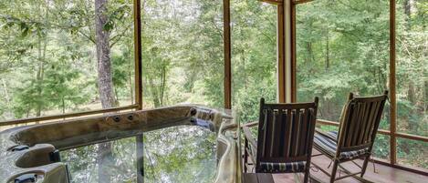 Cottage (2 Bedrooms) | Interior