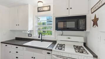 Casa (2 Bedrooms) | Interior