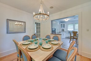 Maison (4 Bedrooms) | Restauration dans la chambre