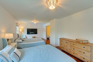 House (4 Bedrooms)