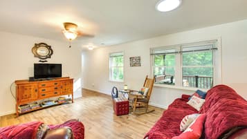 Cottage (2 Bedrooms) | Interior