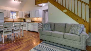 Flat-screen TV, fireplace