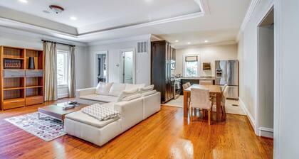 Guest House in Private Villa ~ 23 Mi to Washington
