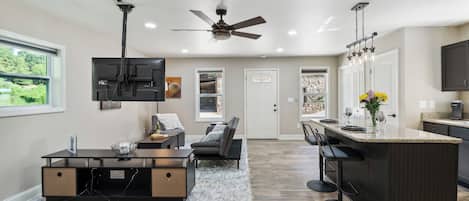 Apartment (1 Bedroom) | Interior