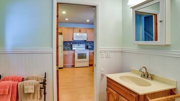 Cottage (3 Bedrooms) | Interior