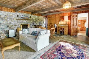 Cottage (3 Bedrooms) | Interior - Cozy Cohocton Cottage w/ Private Beach & Deck! (Cohocton)