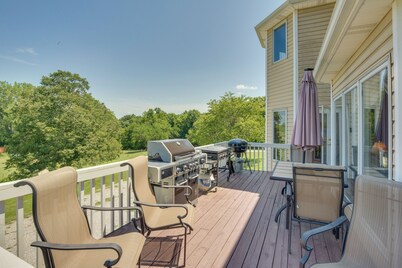 Country Living w/ Spacious Yard: Sibley Home!