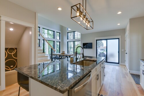 Modern Lake Ontario Escape w/ Beach Access!