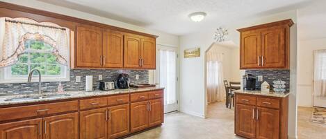 House (3 Bedrooms) | Bahagian dalam