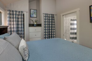 House (1 Bedroom) | Interior