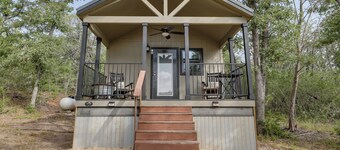 西點米涅瓦小屋：釣魚池