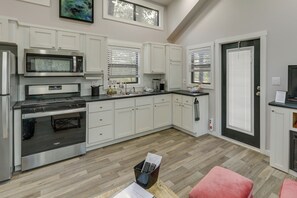 House (1 Bedroom) | Interior