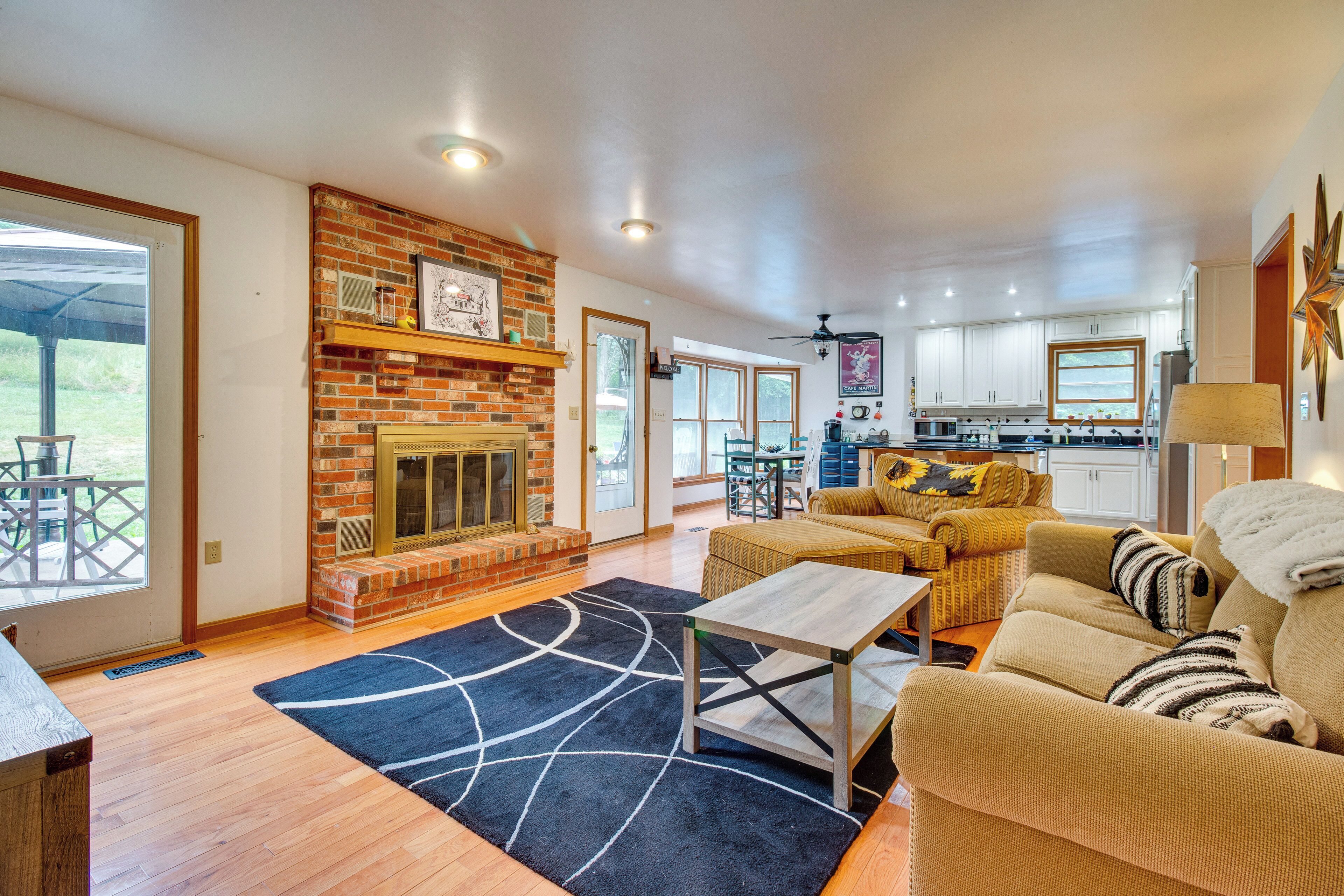 House (4 Bedrooms) | Interior