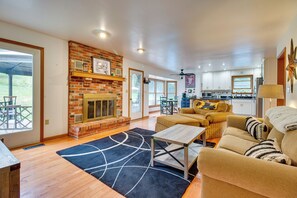 House (4 Bedrooms) | Interior