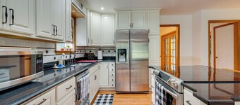 Pet-friendly Union Vacation Rental With Pool!