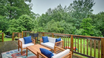 House (3 Bedrooms) | Property grounds