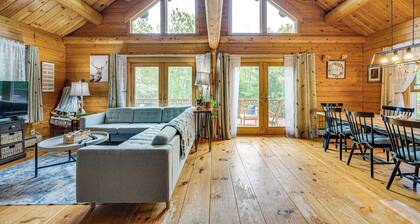 Alexandria Cabin w/ Patio, Grill & Deck