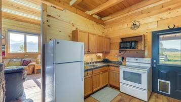 House (1 Bedroom) | Interior