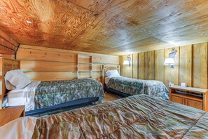 House (1 Bedroom) | Interior