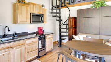 House (1 Bedroom) | Interior