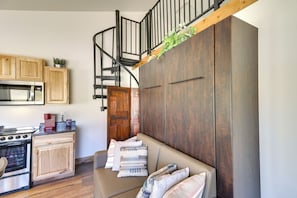 House (1 Bedroom) | Interior