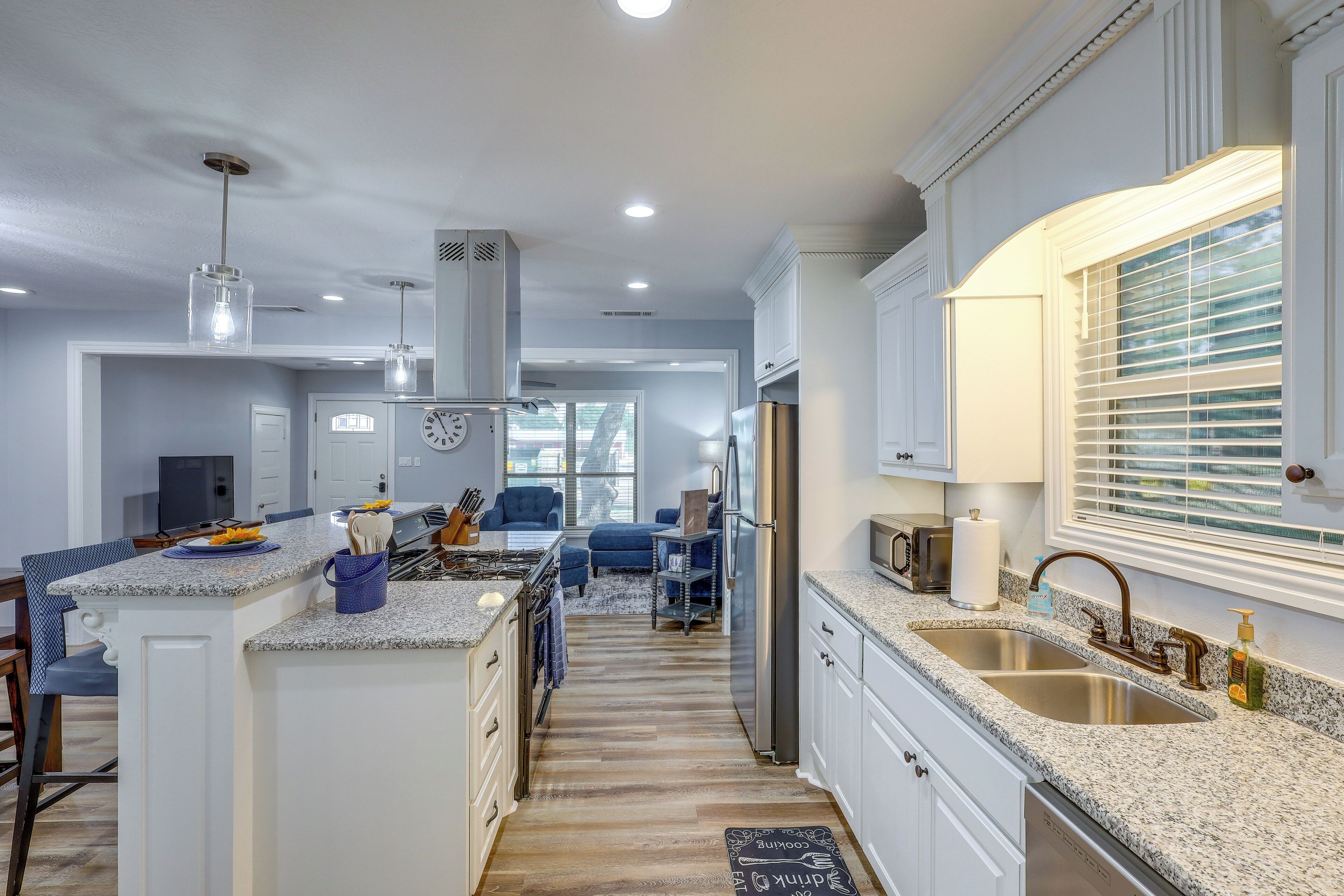 House (2 Bedrooms) | Interior