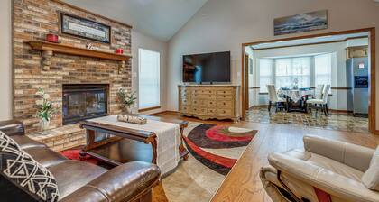 Dog-friendly Alabama Retreat w/ Patio & Fire Pit!