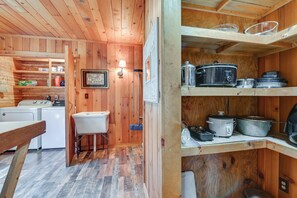 Hús (3 Bedrooms) | Að innan