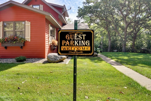 On-site Trail, Fire Pit: Cozy Sauk Centre Retreat!