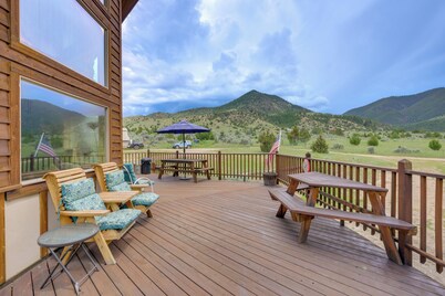 Alder Home w/ Mountain Views 2 Mi to Ruby River