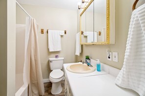 Maison (2 Bedrooms) | Salle de bain | Douche